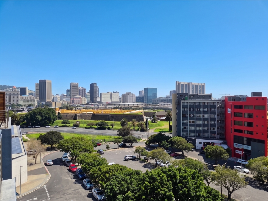 2 Bedroom Property for Sale in Zonnebloem Western Cape